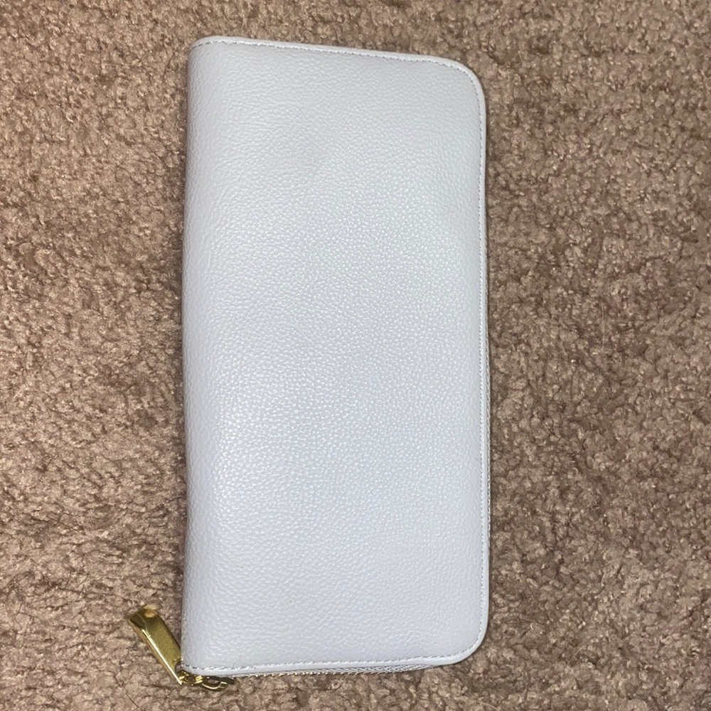 Light grey wallet (never used)